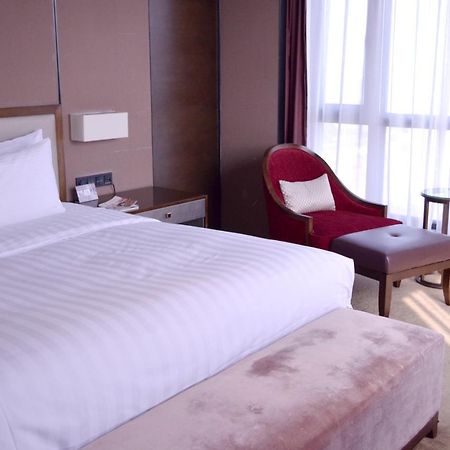 The Qube Hotel Shanghai Xinqiao Exteriör bild